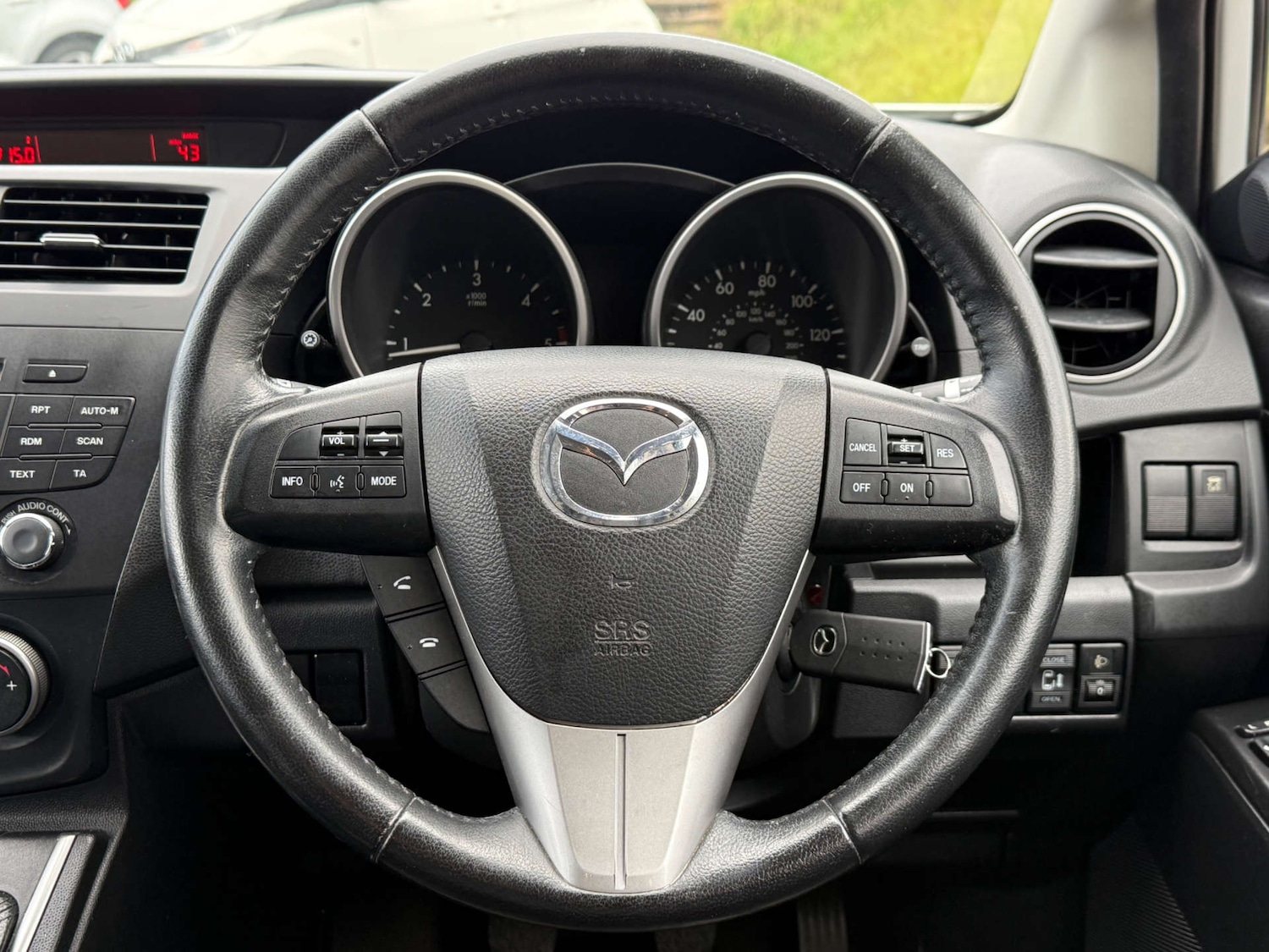 Used Mazda Mazda5 2011 for sale - 76878094: Photo 41