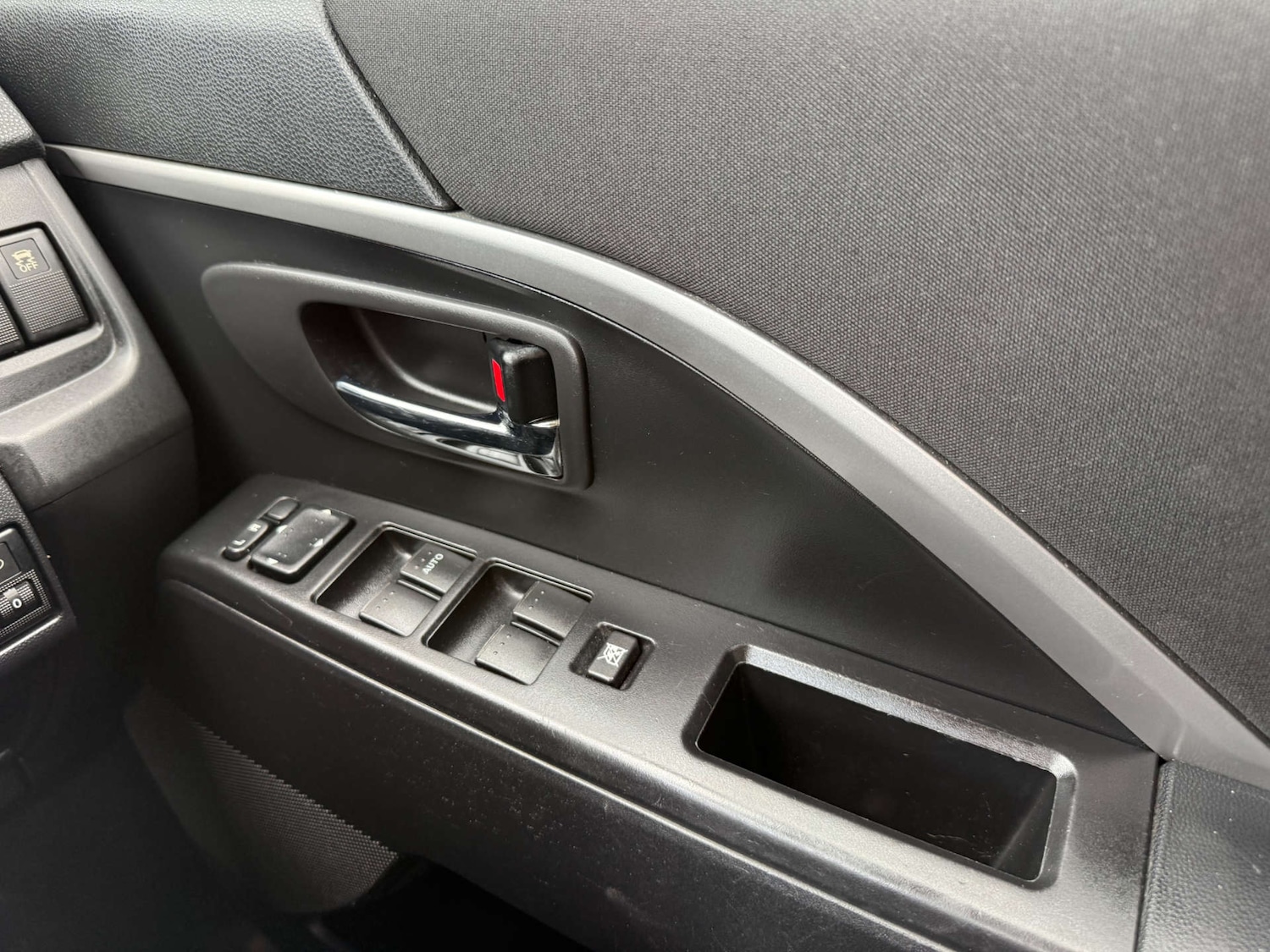 Used Mazda Mazda5 2011 for sale - 76878094: Photo 59