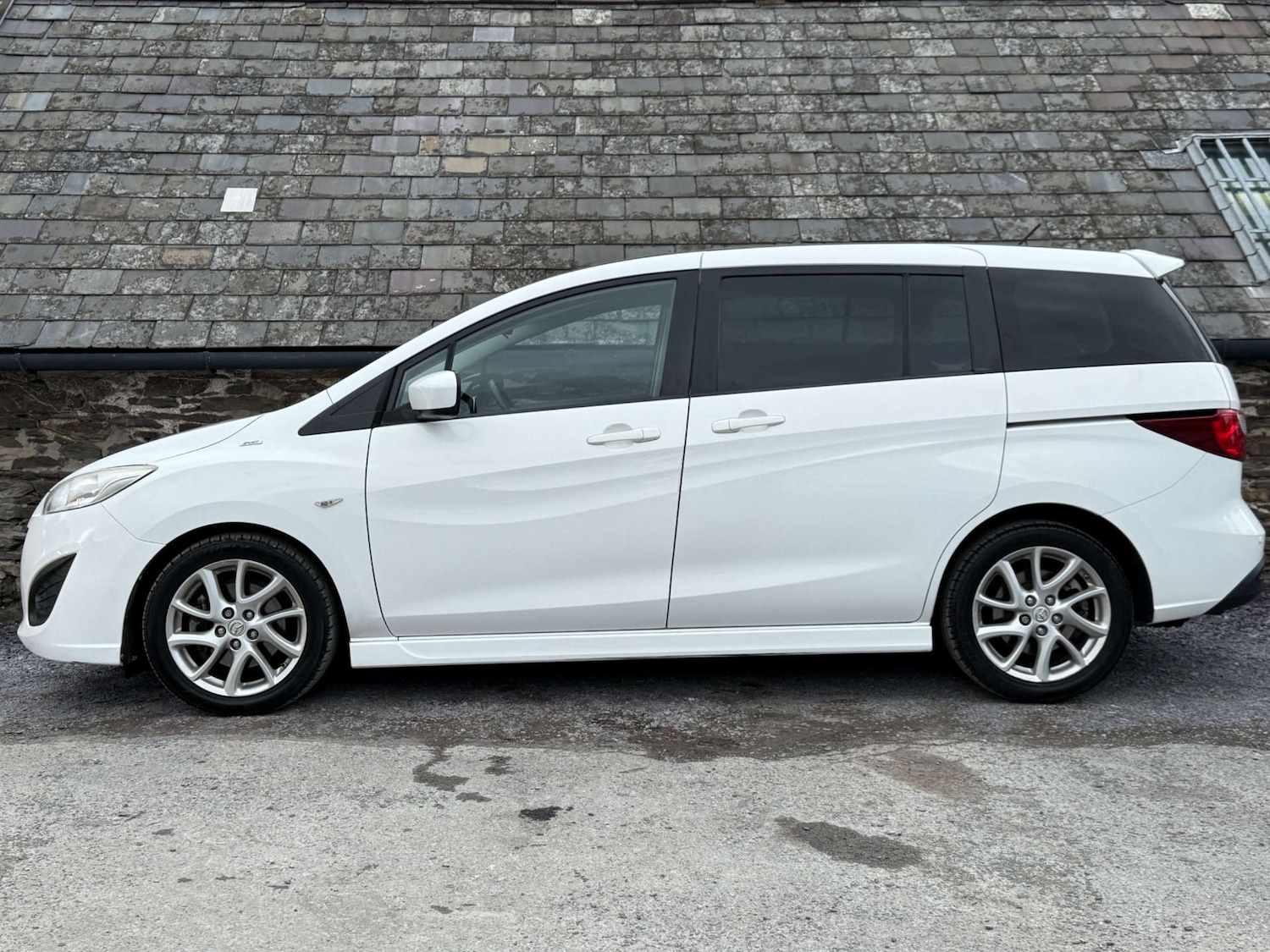 Used Mazda Mazda5 2011 for sale - 76878094: Photo 6