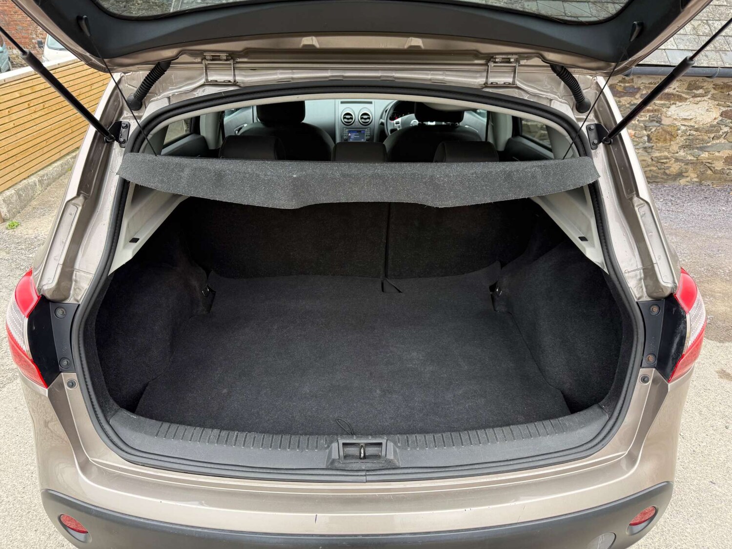 Used Nissan Qashqai 2012 for sale - 78068072: Photo 60