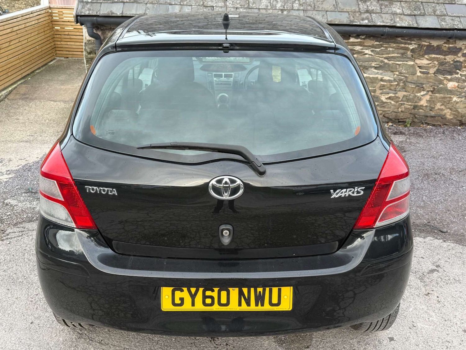 Used Toyota Yaris 2010 for sale - 76905260: Photo 10