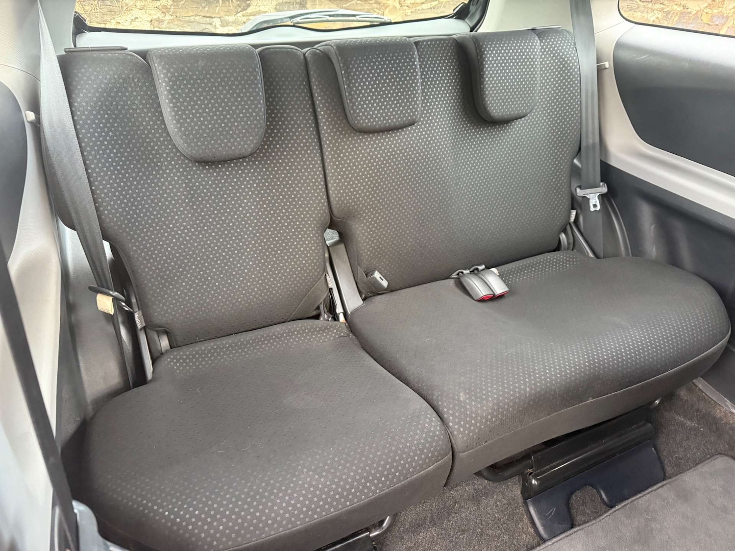 Used Toyota Yaris 2010 for sale - 76905260: Photo 15