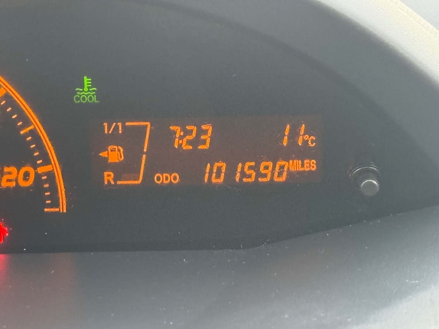 Used Toyota Yaris 2010 for sale - 76905260: Photo 31