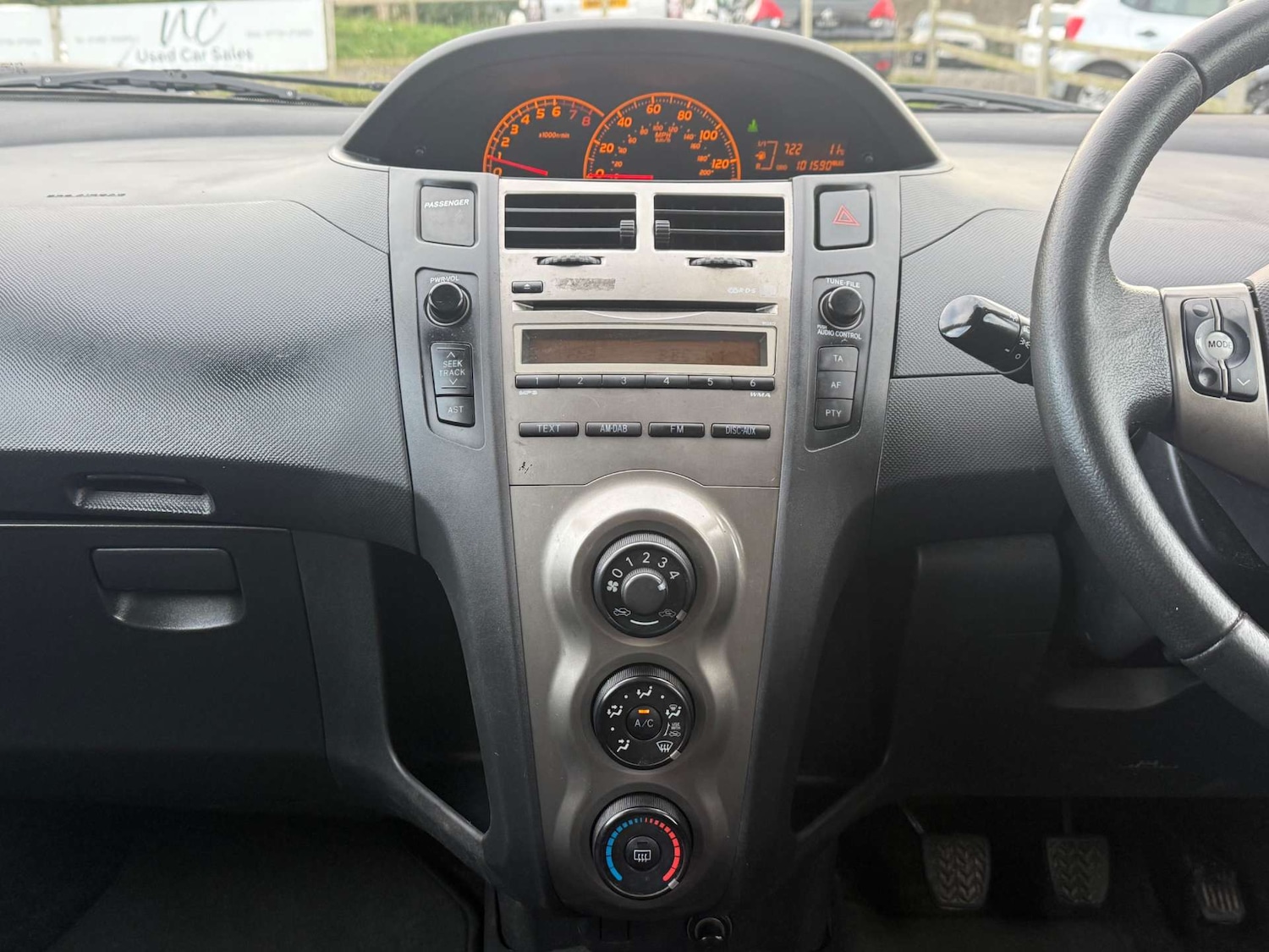 Used Toyota Yaris 2010 for sale - 76905260: Photo 33