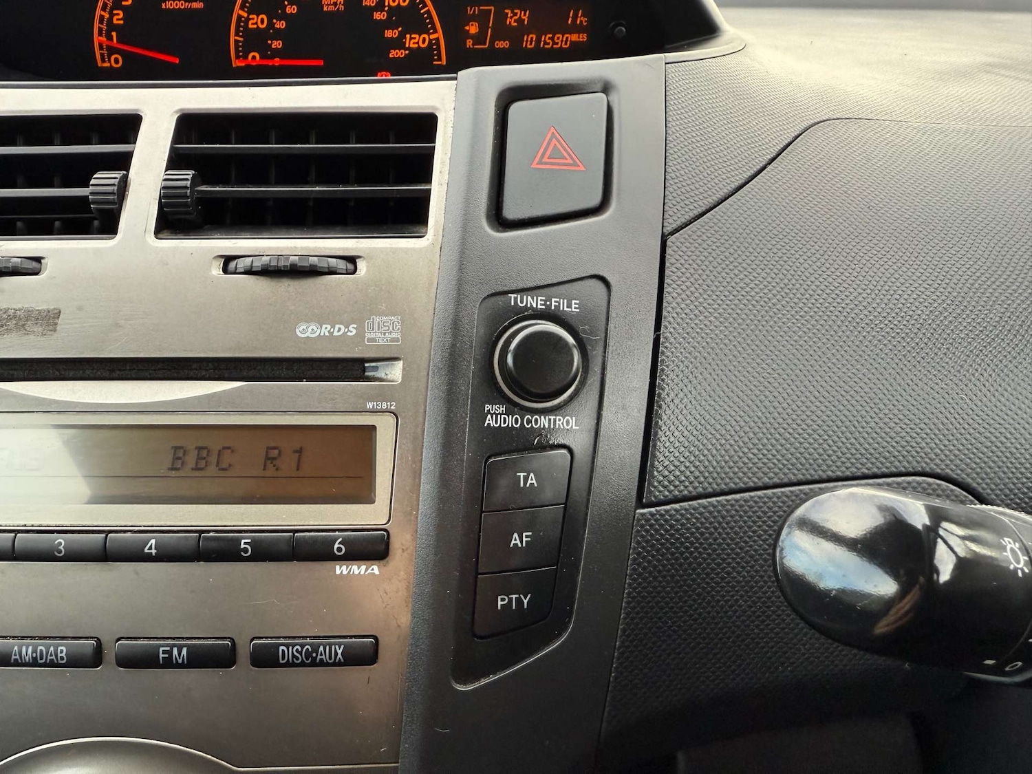 Used Toyota Yaris 2010 for sale - 76905260: Photo 36