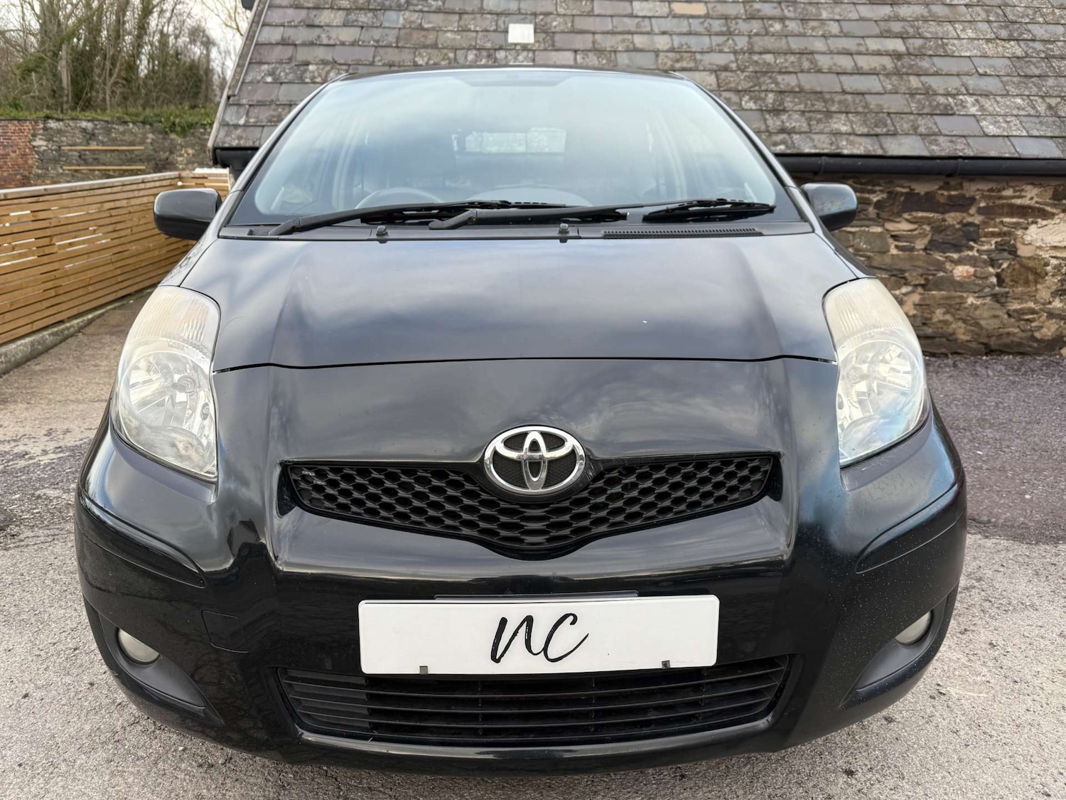 Used Toyota Yaris 2010 for sale - 76905260: Photo 5