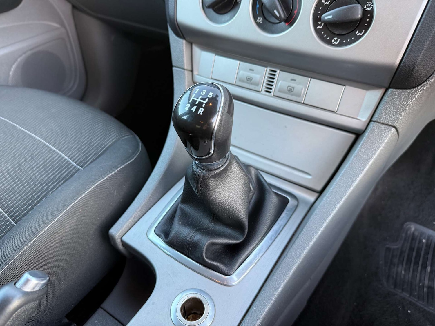 Used Ford Focus 2010 for sale - 76884372: Photo 42