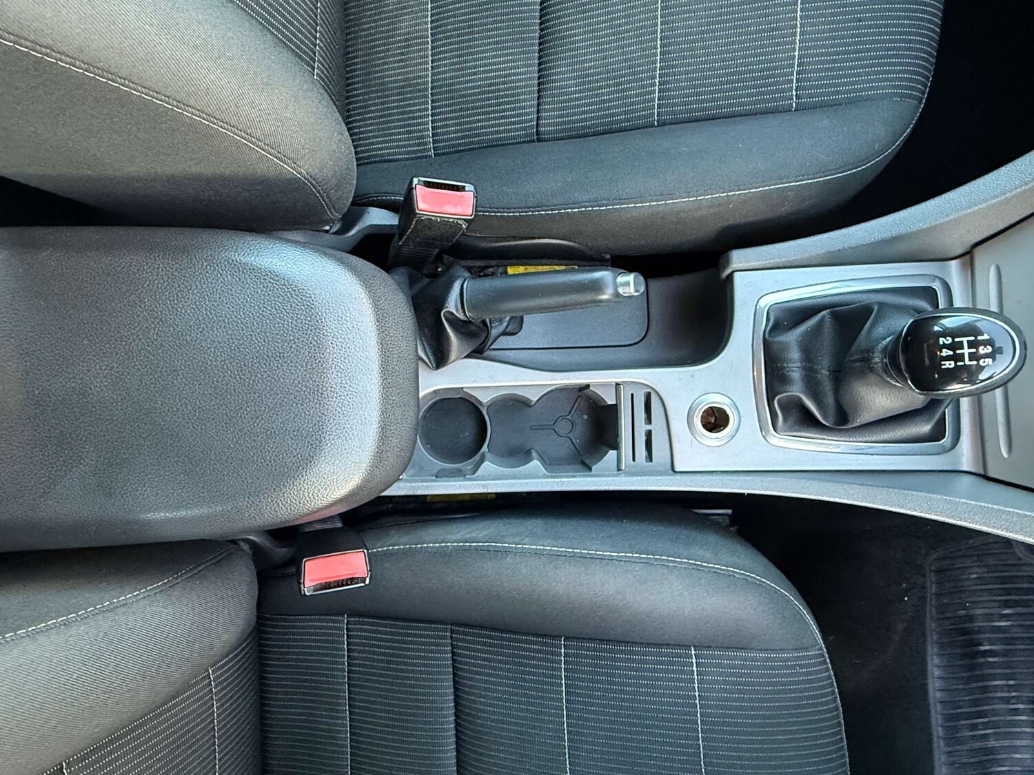 Used Ford Focus 2010 for sale - 76884372: Photo 44