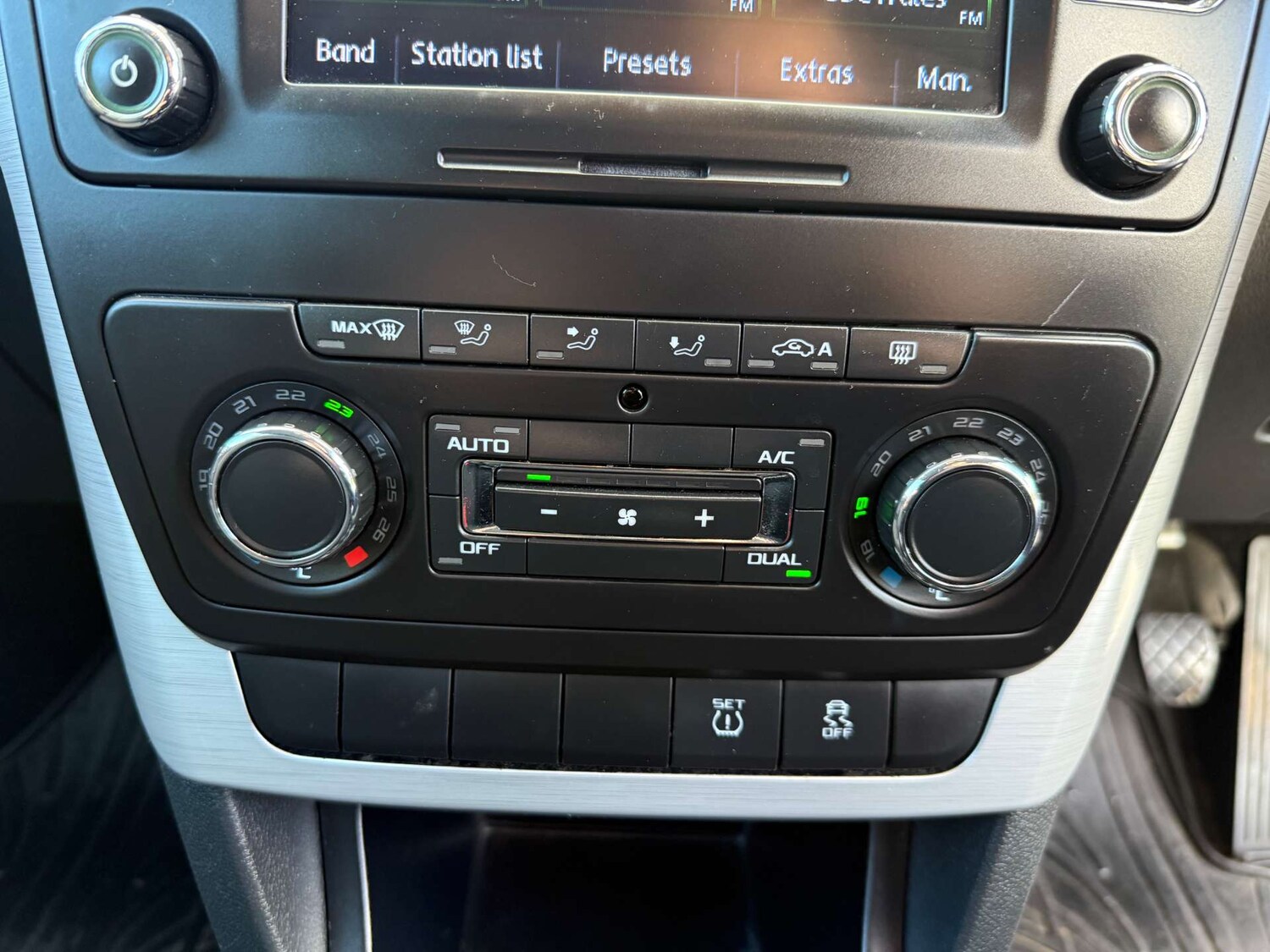 Used Skoda Yeti 2014 for sale - 76404370: Photo 46