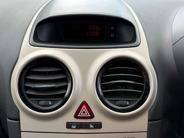 Used Vauxhall Corsa 2008 for sale - 75095126: Photo 34