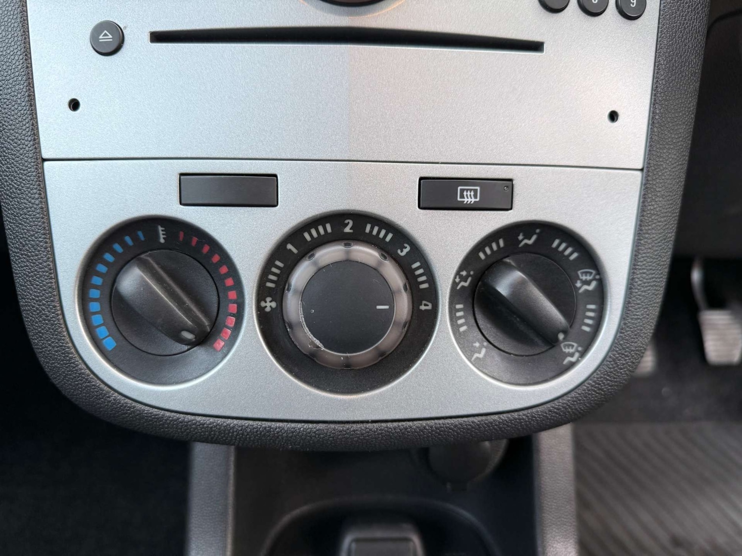 Used Vauxhall Corsa 2012 for sale - 76921274: Photo 38