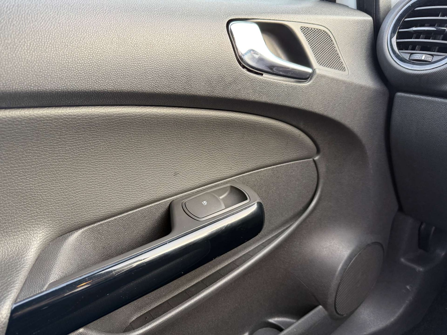 Used Vauxhall Corsa 2012 for sale - 76921274: Photo 43