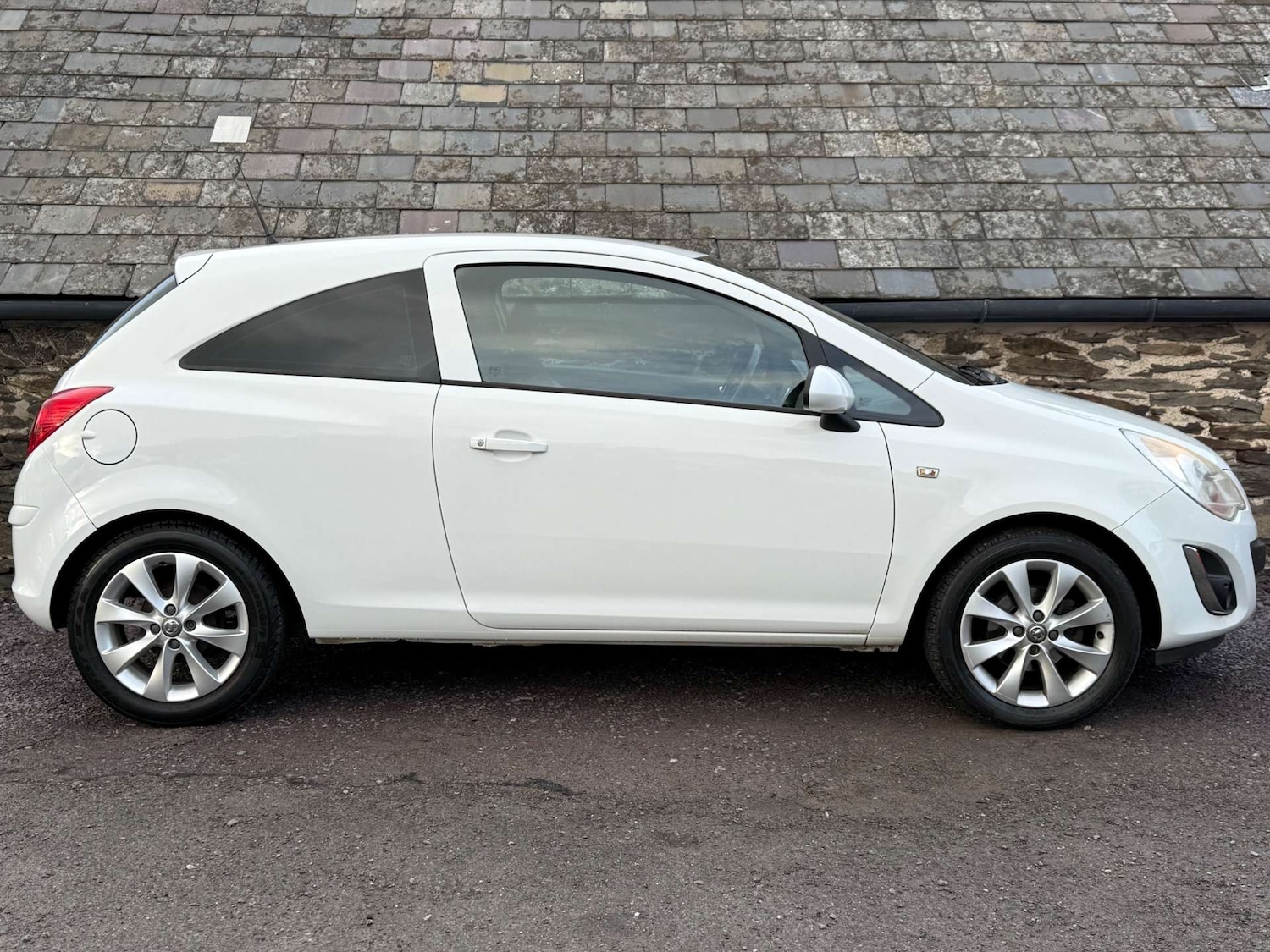 Used Vauxhall Corsa 2012 for sale - 76921274: Photo 6