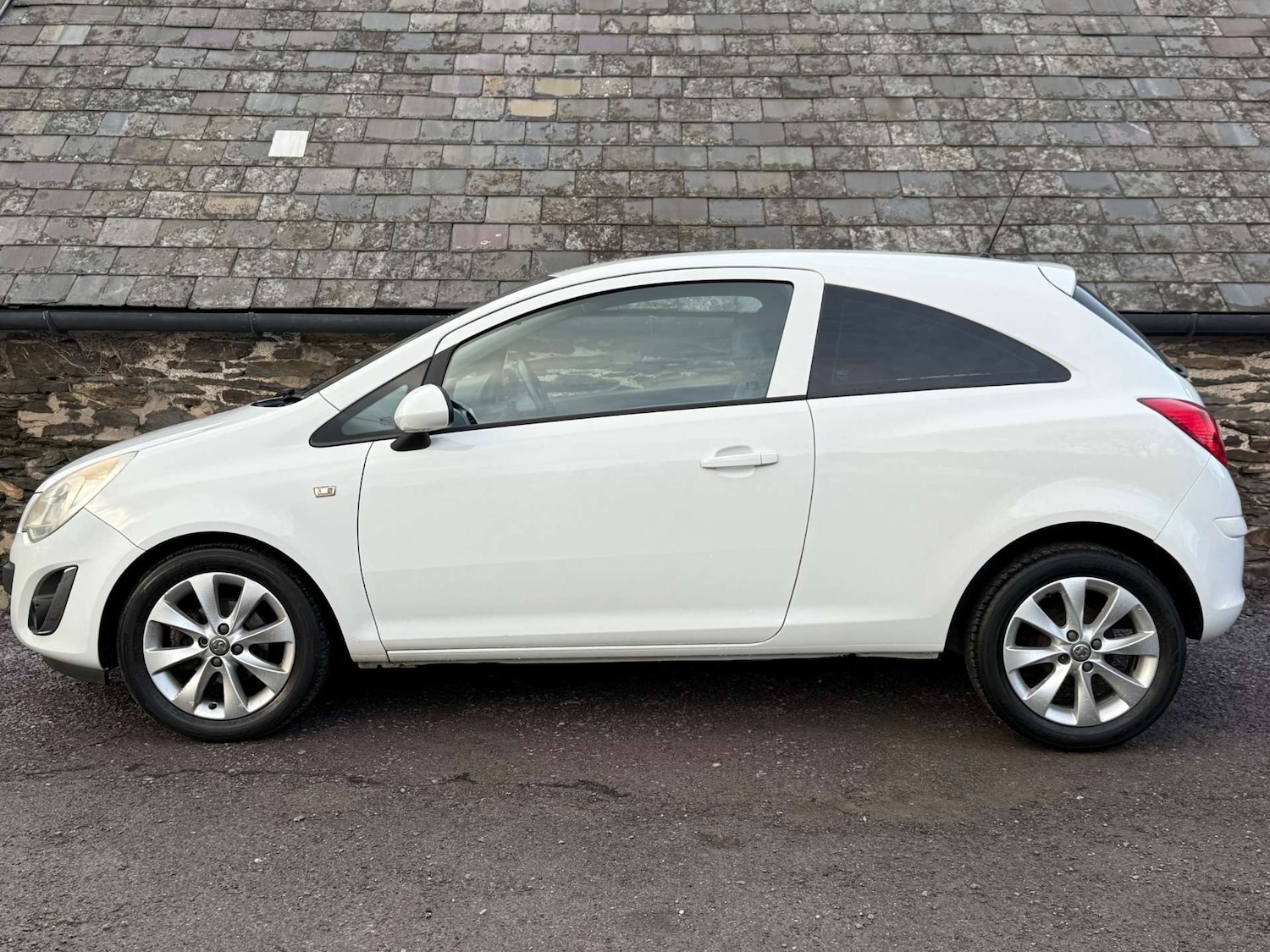 Used Vauxhall Corsa 2012 for sale - 76921274: Photo 7