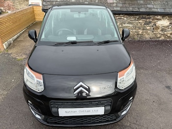 Used Citroen C3 Picasso 2010 for sale - 75995212: Photo 2