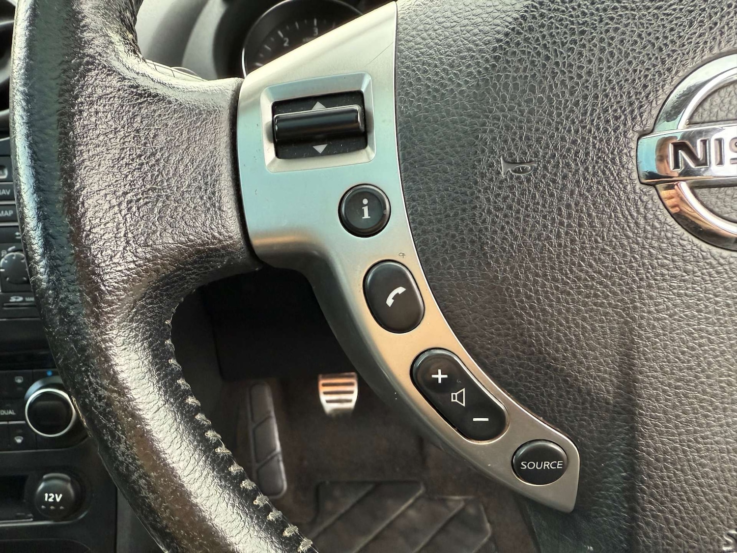 Used Nissan Qashqai 2012 for sale - 76382737: Photo 36