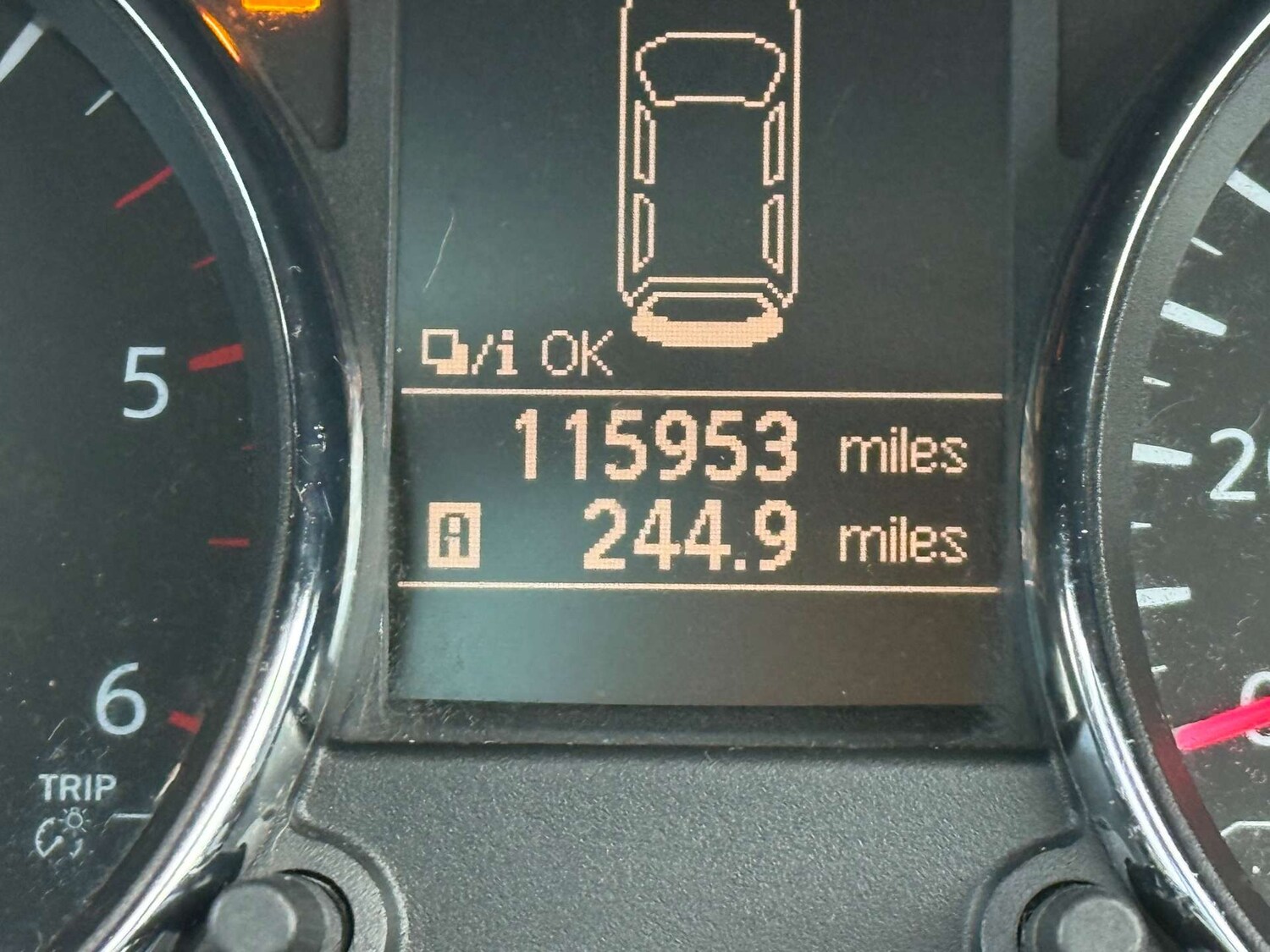 Used Nissan Qashqai 2012 for sale - 76382737: Photo 39