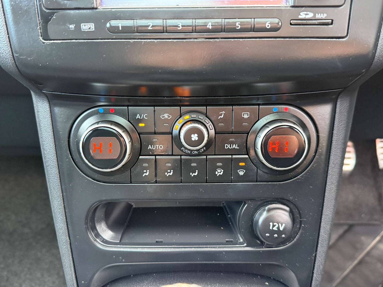 Used Nissan Qashqai 2012 for sale - 76382737: Photo 42