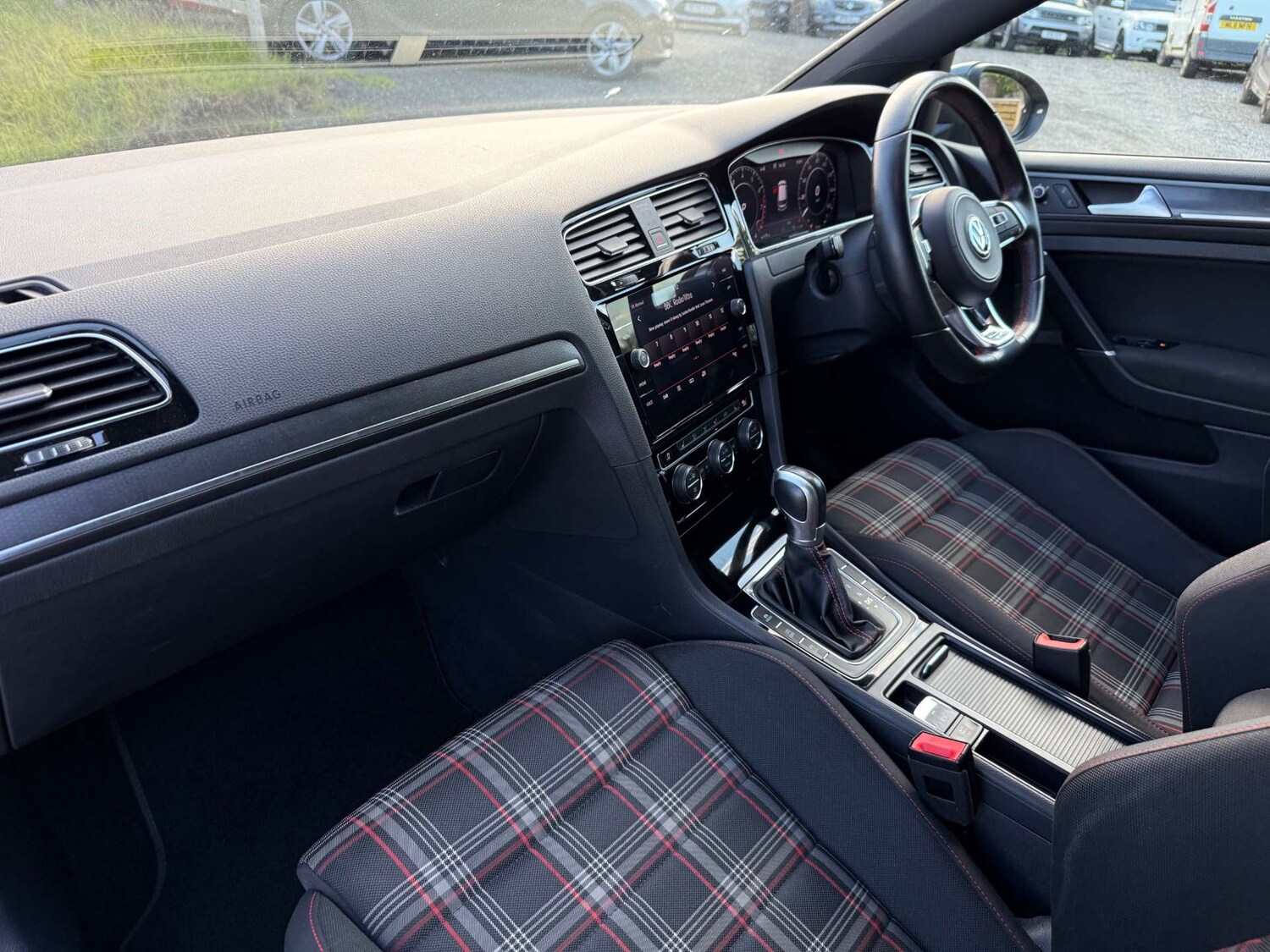 Used Volkswagen Golf 2018 for sale - 76600594: Photo 20