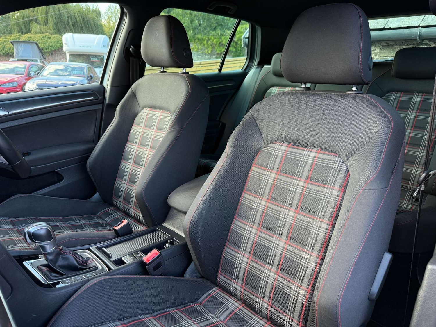 Used Volkswagen Golf 2018 for sale - 76600594: Photo 21