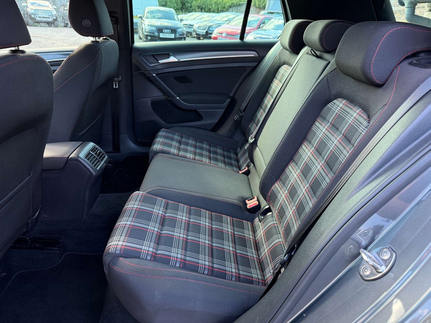 Used Volkswagen Golf 2018 for sale - 76600594: Photo 26