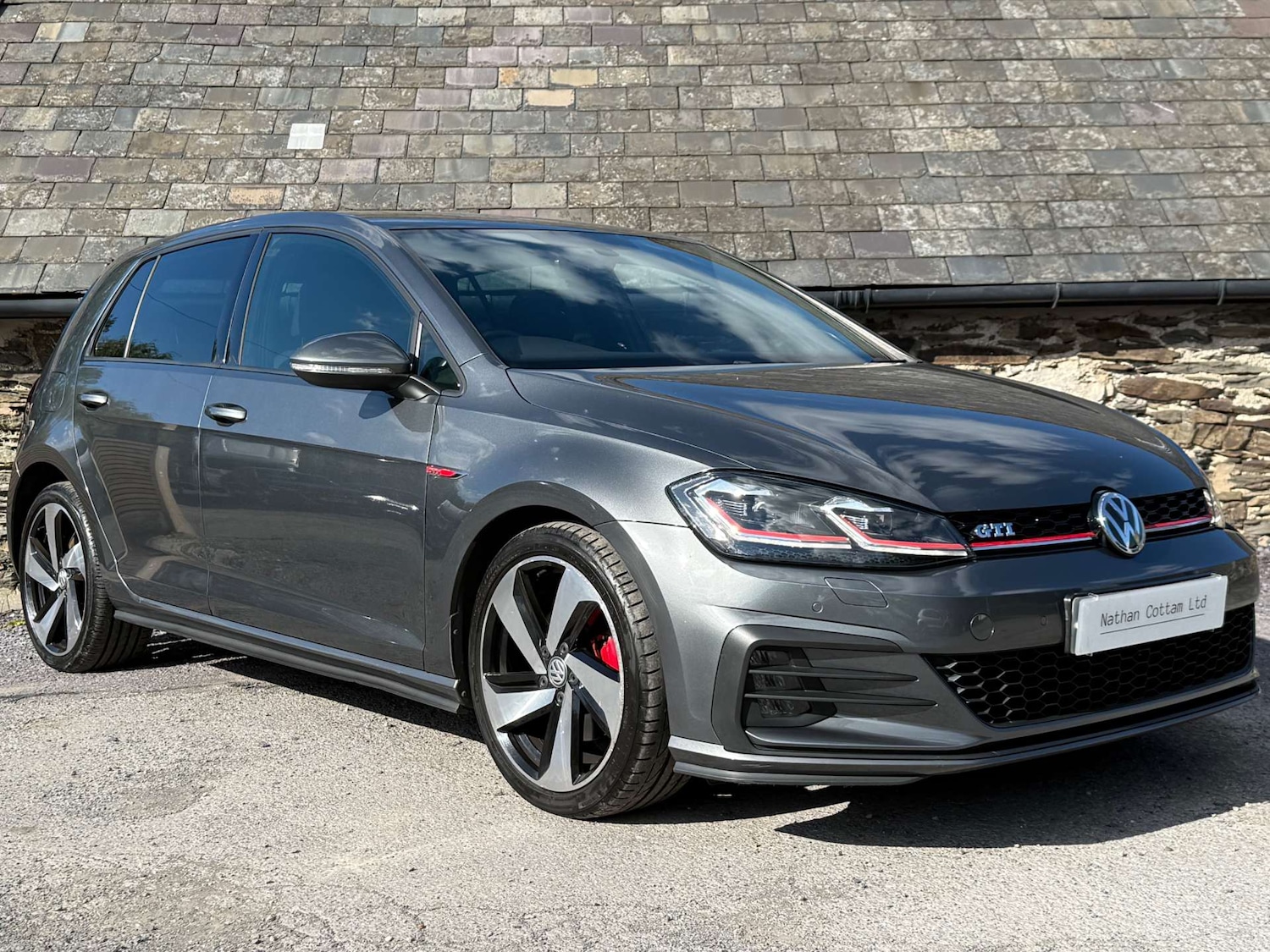 Used Volkswagen Golf 2018 for sale - 76600594: Photo 3