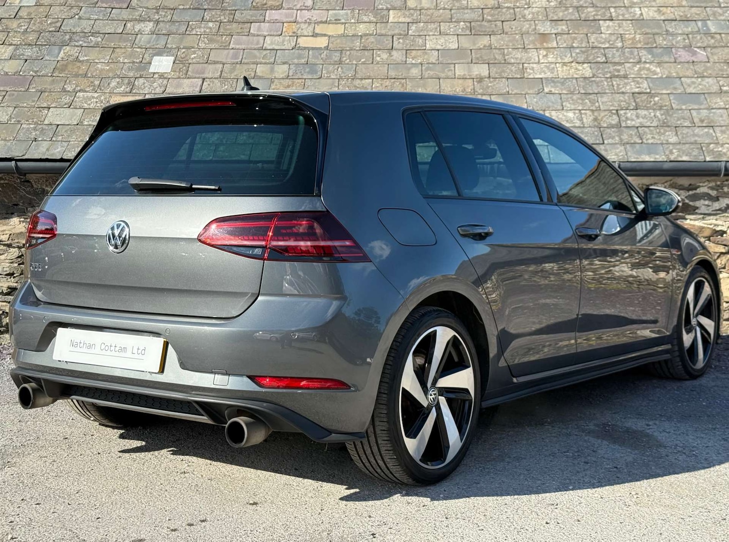 Used Volkswagen Golf 2018 for sale - 76600594: Photo 9