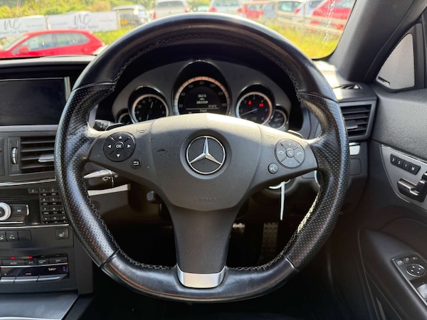 Used Mercedes-Benz E Class 2010 for sale - 76278312: Photo 29