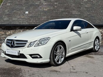 Used Mercedes-Benz E Class 2010 for sale - 76278312: Photo 2