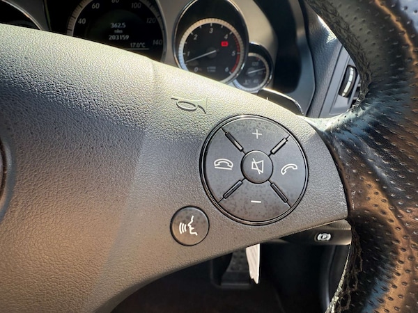 Used Mercedes-Benz E Class 2010 for sale - 76278312: Photo 31