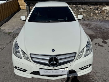Used Mercedes-Benz E Class 2010 for sale - 76278312: Photo 4