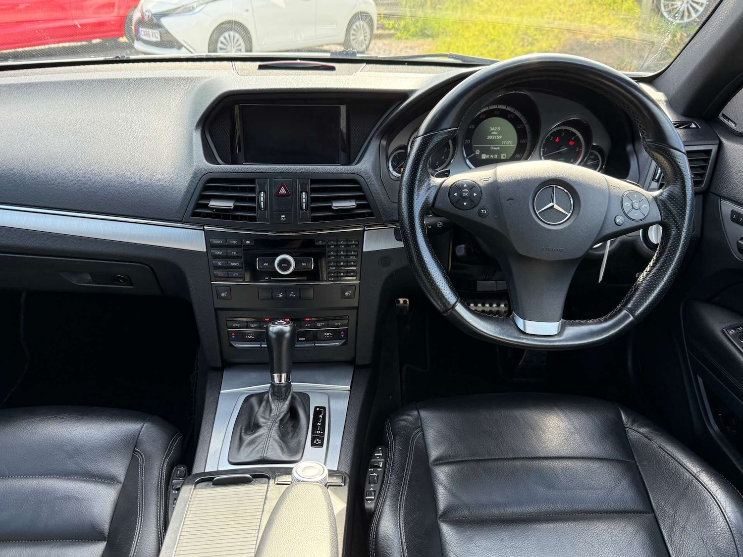 Used Mercedes-Benz E Class 2010 for sale - 77721660: Photo 24