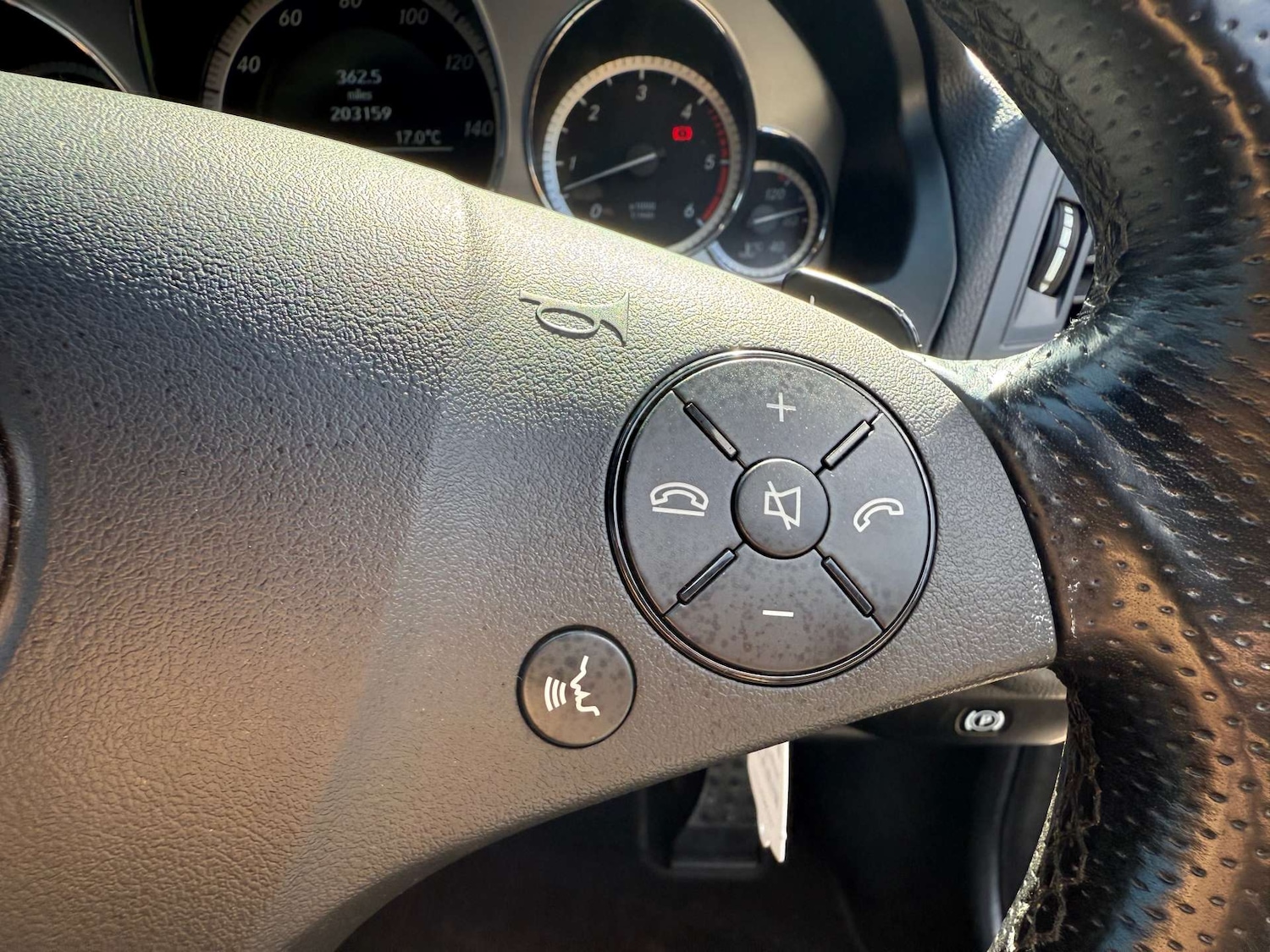 Used Mercedes-Benz E Class 2010 for sale - 77721660: Photo 31