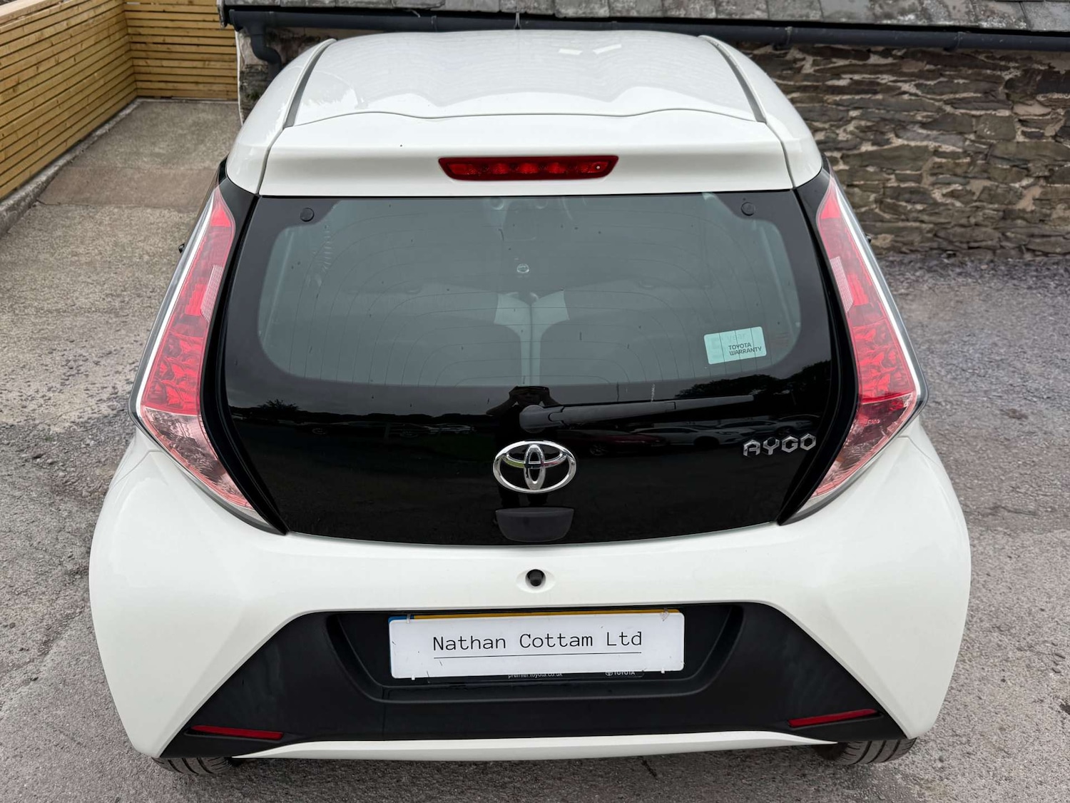 Used Toyota AYGO 2016 for sale - 76363851: Photo 10
