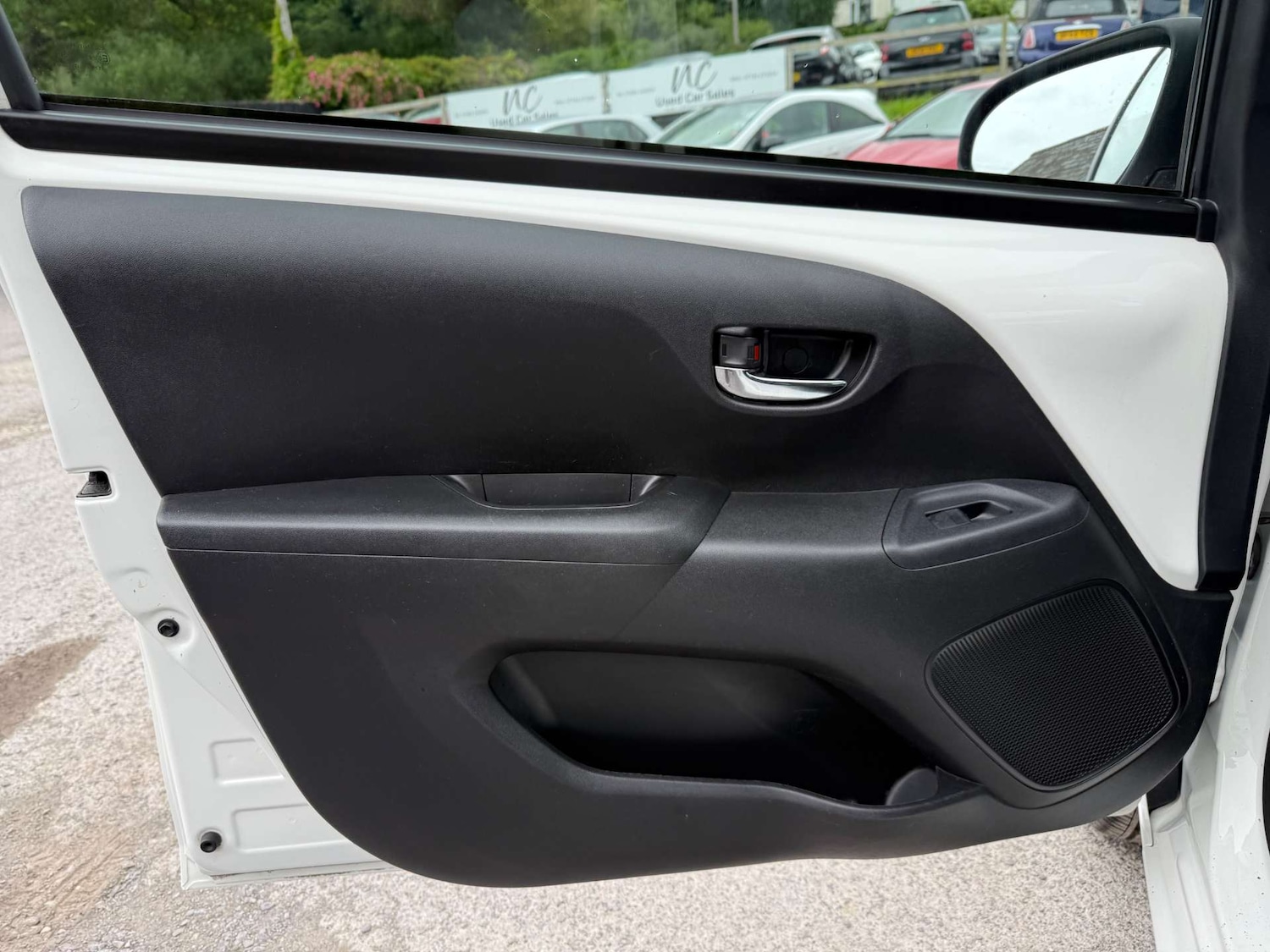 Used Toyota AYGO 2016 for sale - 76363851: Photo 23