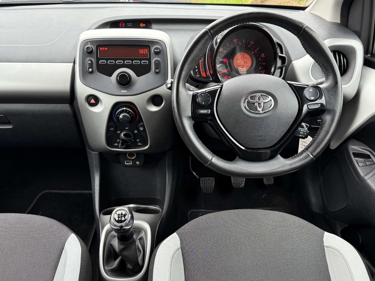 Used Toyota AYGO 2016 for sale - 76363851: Photo 33