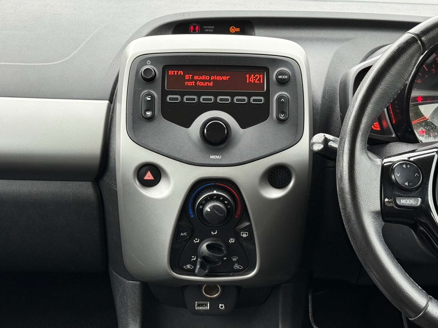 Used Toyota AYGO 2016 for sale - 76363851: Photo 40