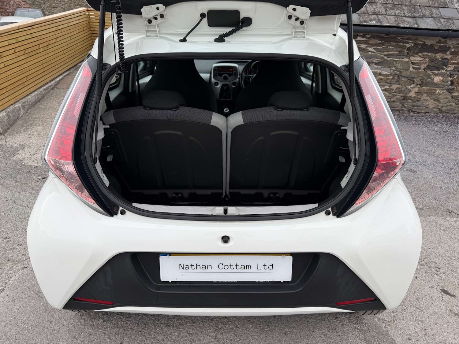 Used Toyota AYGO 2016 for sale - 76363851: Photo 50