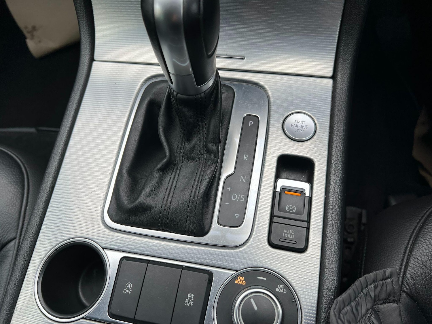 Used Volkswagen Touareg 2016 for sale - 76561289: Photo 10