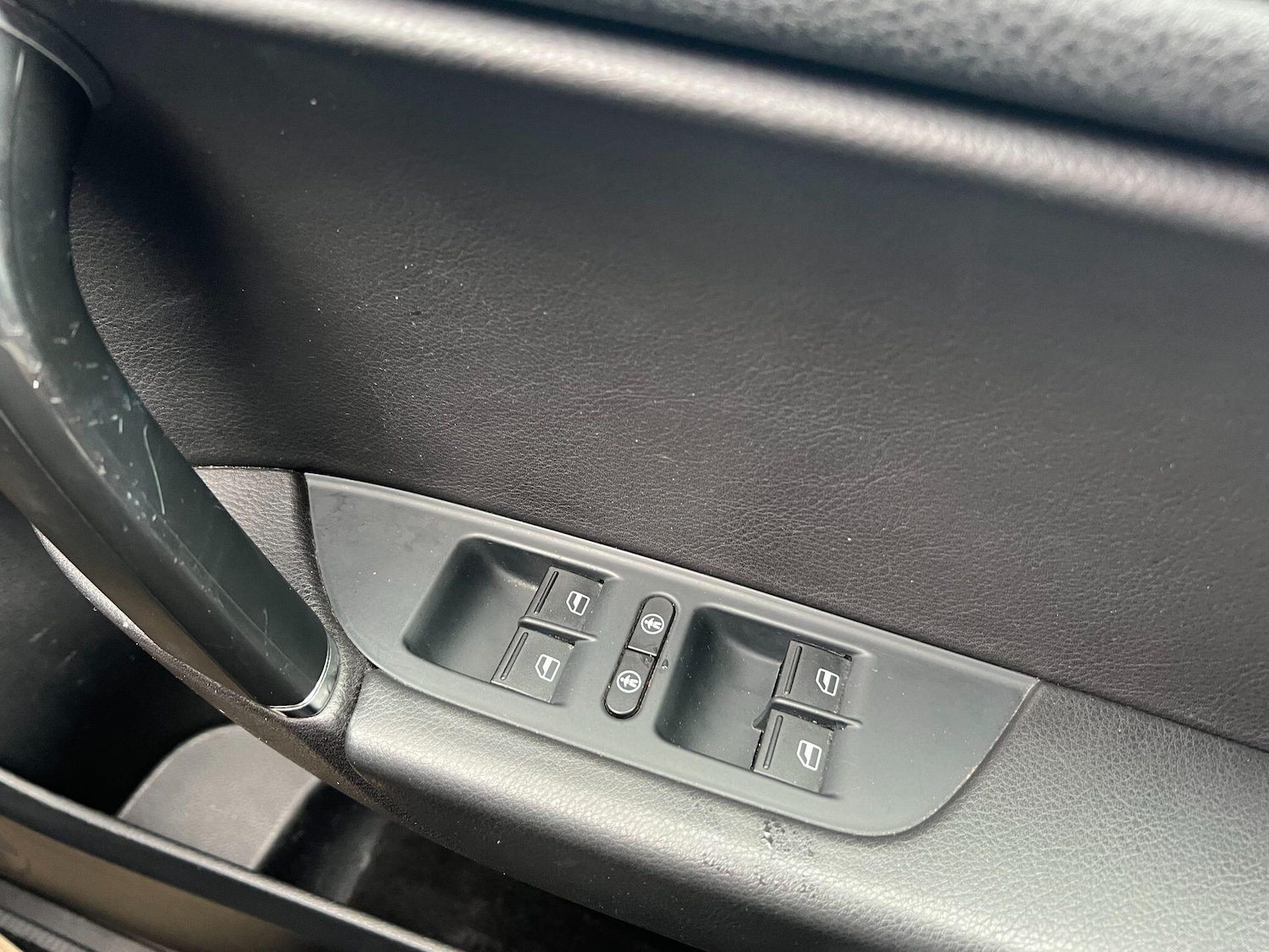 Used Volkswagen Touareg 2016 for sale - 76561289: Photo 14