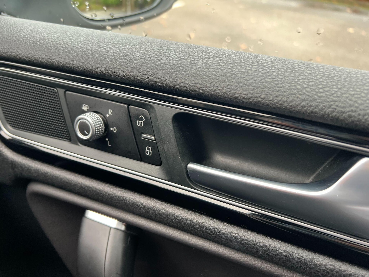 Used Volkswagen Touareg 2016 for sale - 76561289: Photo 15