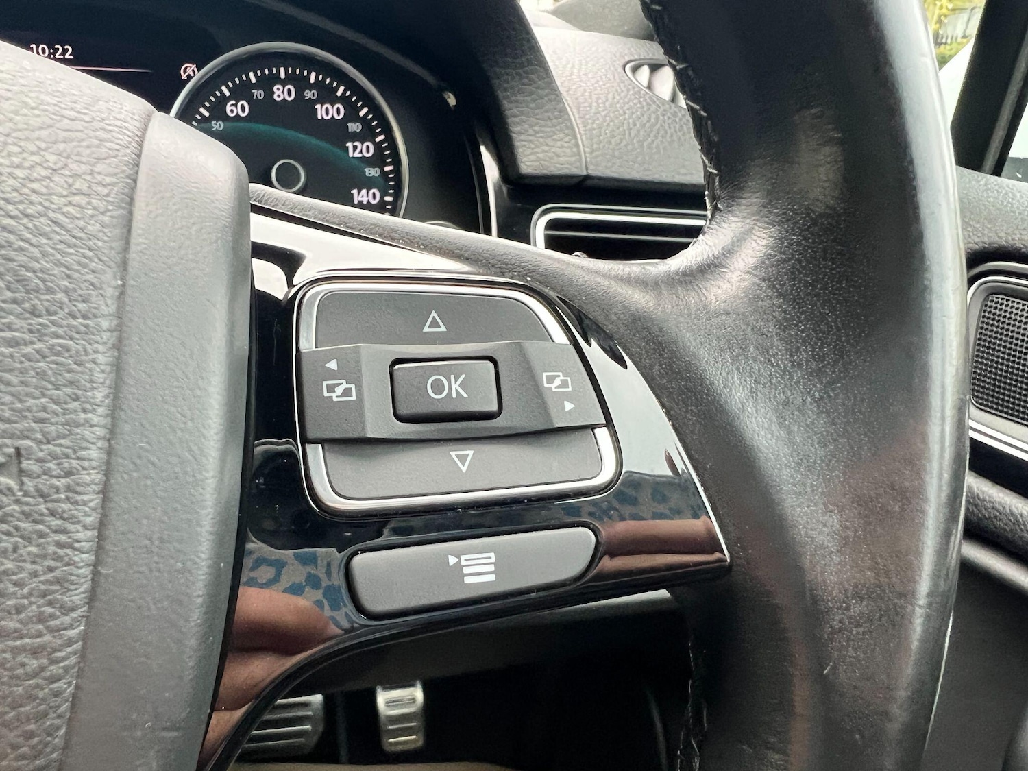 Used Volkswagen Touareg 2016 for sale - 76561289: Photo 17