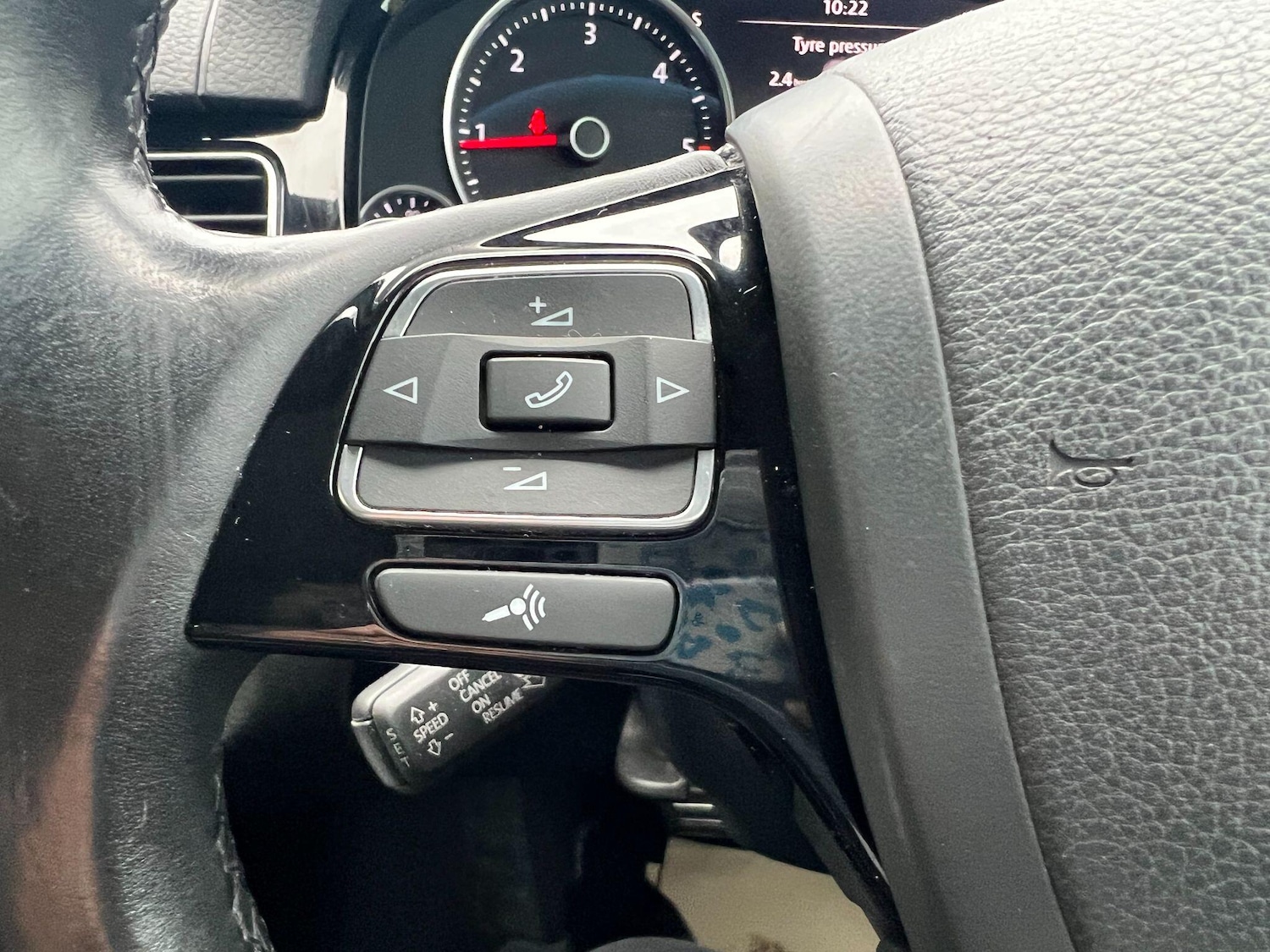 Used Volkswagen Touareg 2016 for sale - 76561289: Photo 18