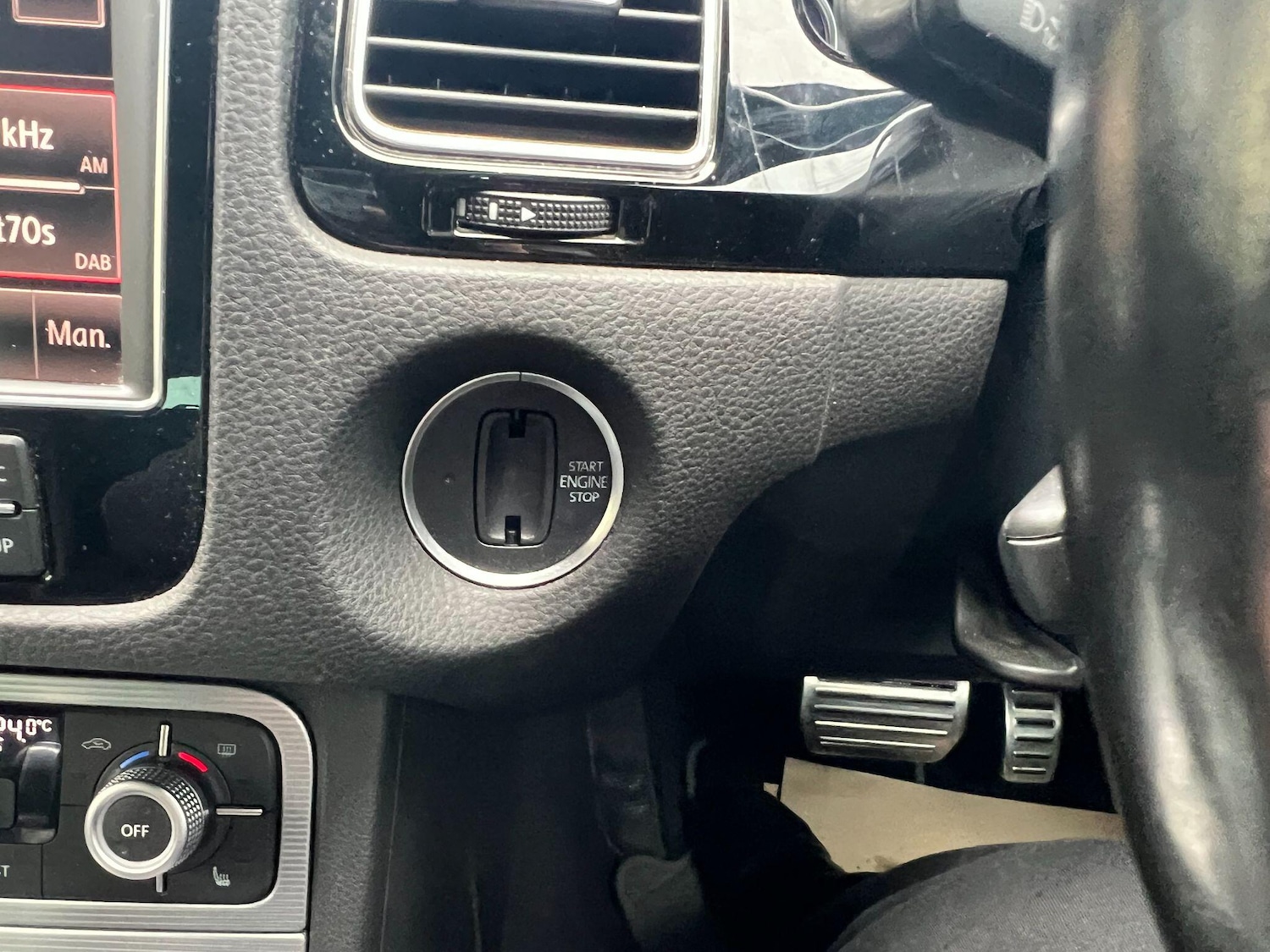 Used Volkswagen Touareg 2016 for sale - 76561289: Photo 19