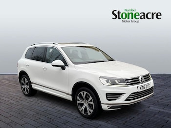 Used Volkswagen Touareg 2016 for sale - 76561289: Photo