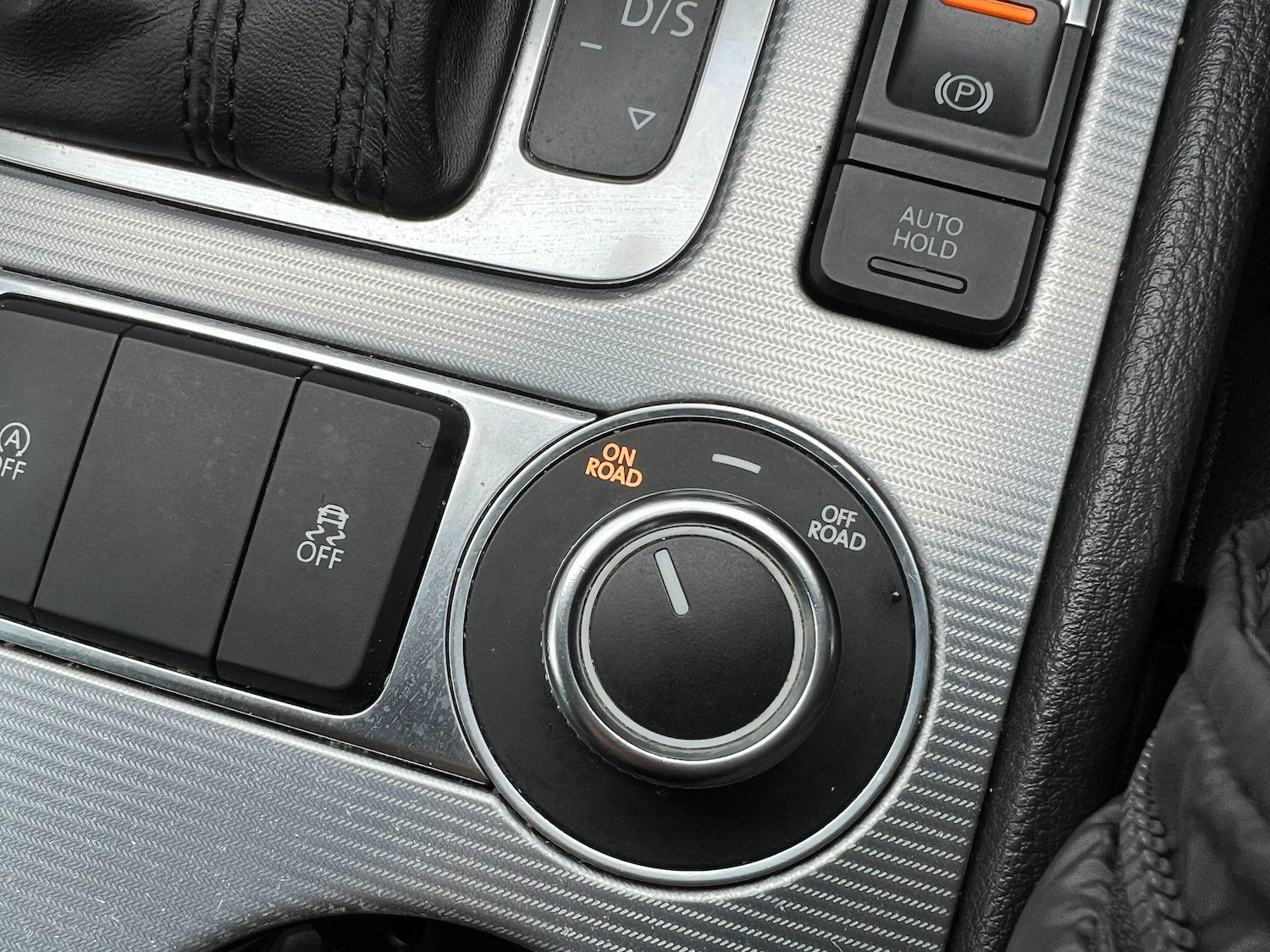 Used Volkswagen Touareg 2016 for sale - 76561289: Photo 20