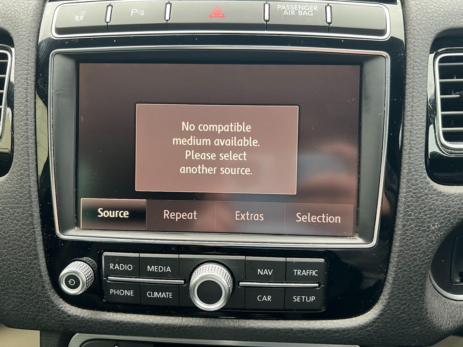 Used Volkswagen Touareg 2016 for sale - 76561289: Photo 26