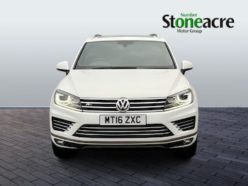 Used Volkswagen Touareg 2016 for sale - 76561289: Photo