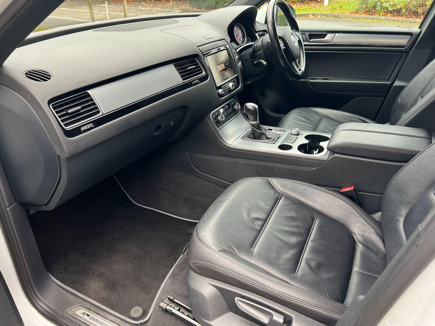 Used Volkswagen Touareg 2016 for sale - 76561289: Photo 30