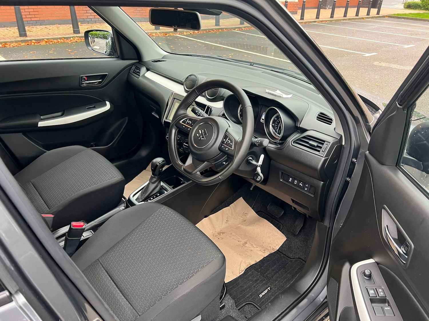 Used Suzuki Swift 2023 for sale - 76561905: Photo 14